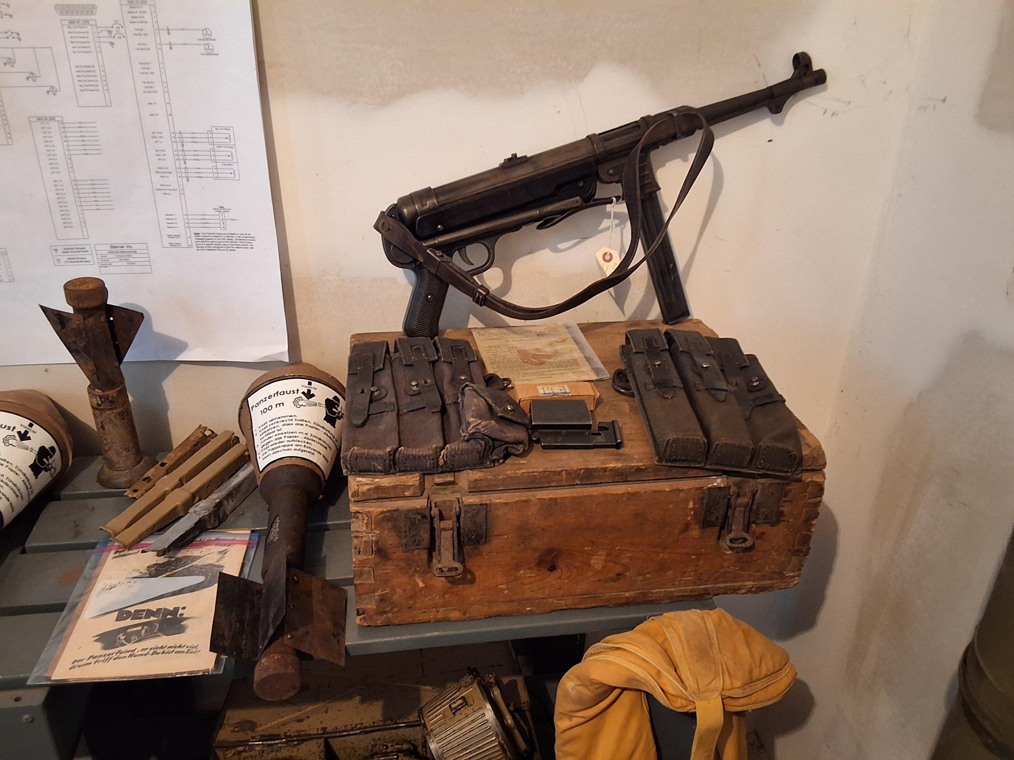 Photo of WW2 German MP-40 Machine Pistol Deactivated