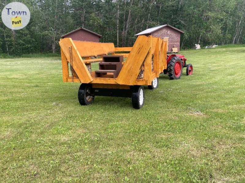 Photo of 1946 wagon 