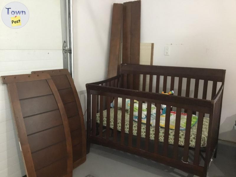 Photo of  Crib/Youth bed