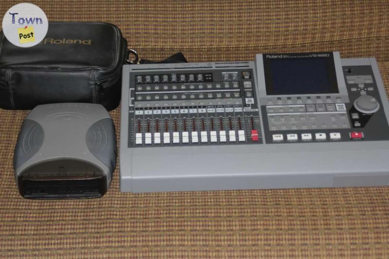 Photo of Roland VS-1680 and VS-CDRII