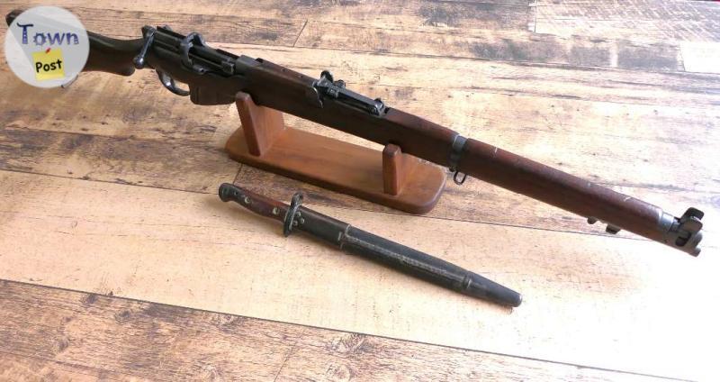 Photo of Lee Enfield SMLE MK111 Ishapore 1940 with mag cut-off and correct bayonet